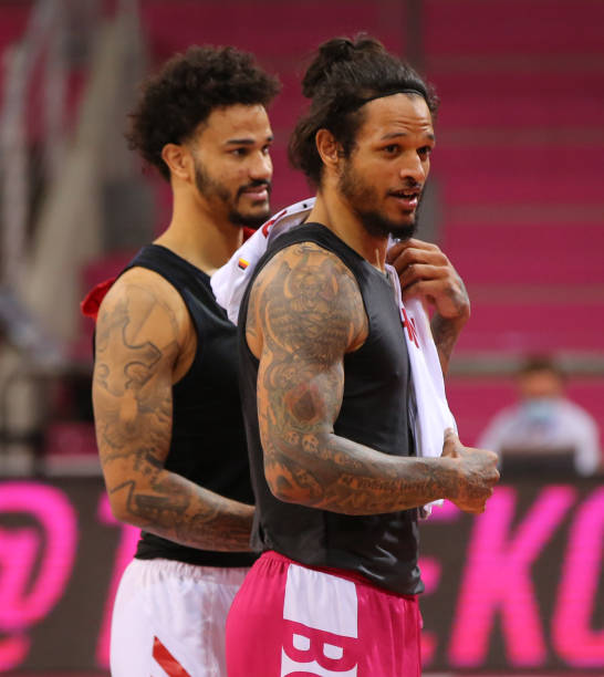 并创造了新 并创造了新