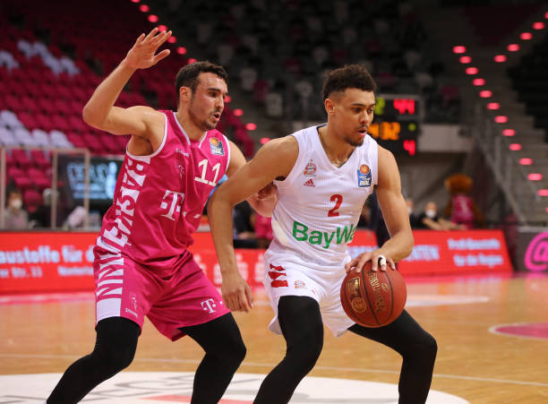 坚实基础 坚实基础