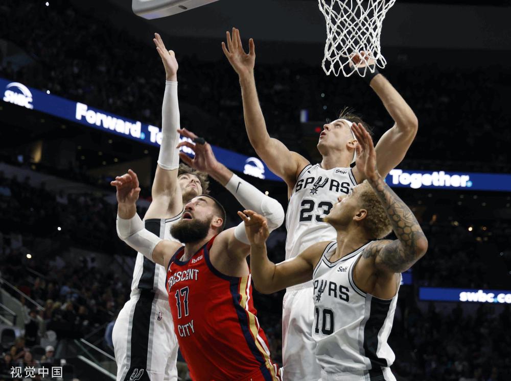 通过在特殊 通过在特殊