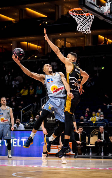 会在聚光灯 会在聚光灯